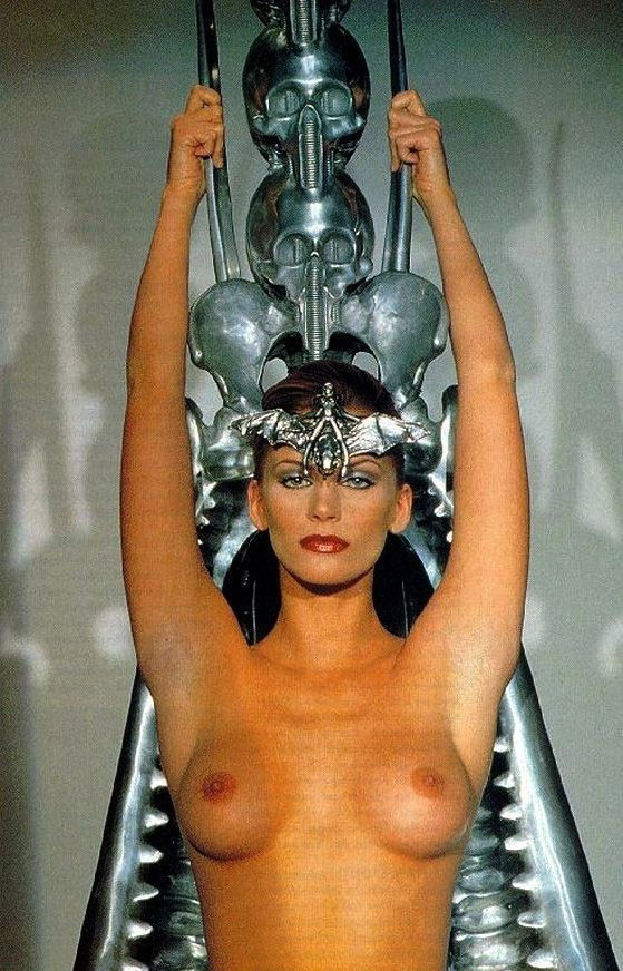 Наташа Хенстридж голая. Фото - 3