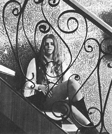 Андреа Чундерликова голая. Фото - 7