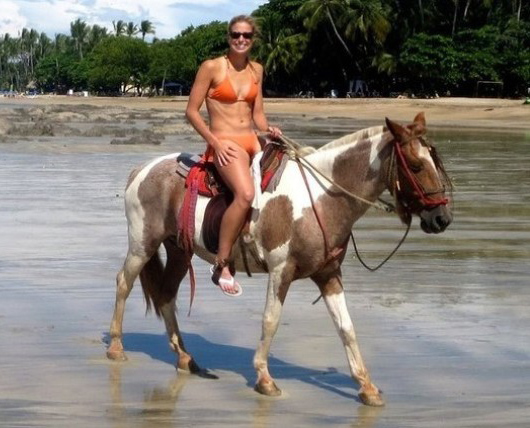 Андреа Сестини Главачкова голая. Фото - 3