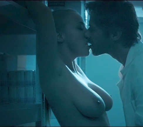 Анета Крейчикова голая. Фото - 4