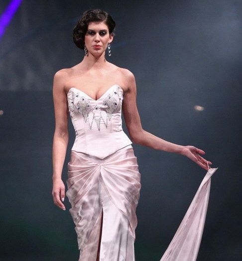 Анета Вигнерова голая. Фото - 8