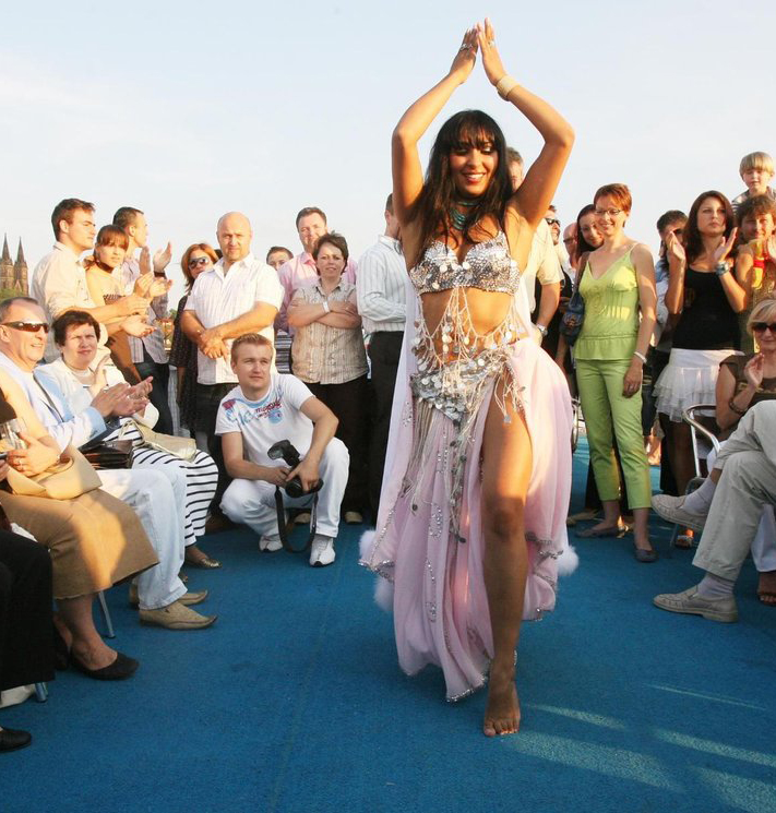 Анифе Выскочилова голая. Фото - 16