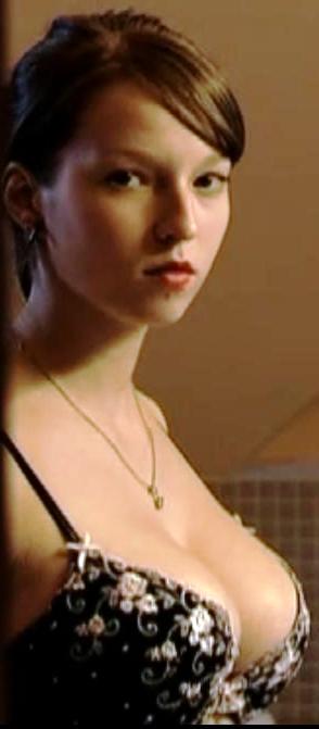 Береника Кохоутова голая. Фото - 6