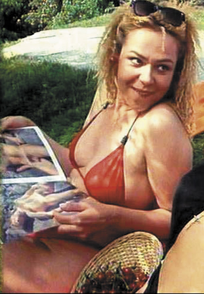 Дагмар Гавлова-Вешкрнова голая. Фото - 5