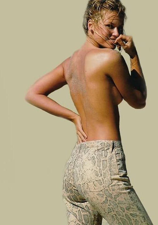 Даниэла Пештова голая. Фото - 31