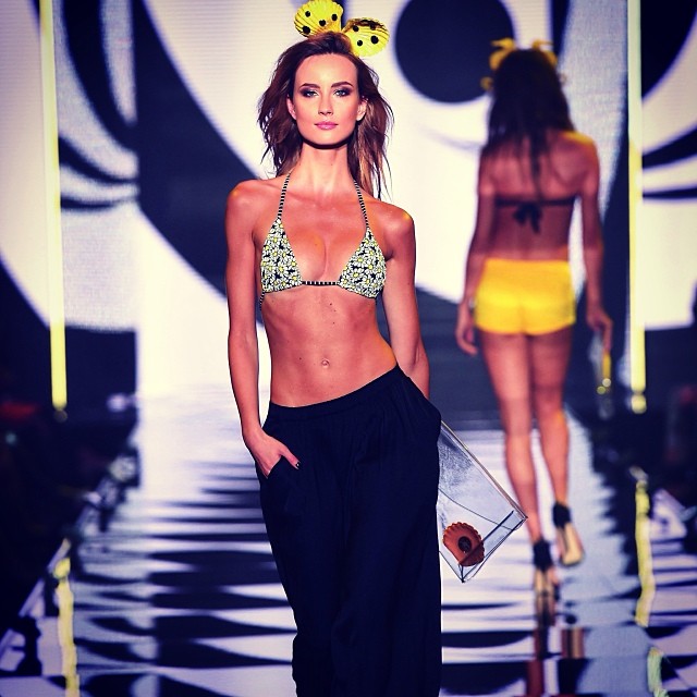 Эстер Саторова голая. Фото - 75