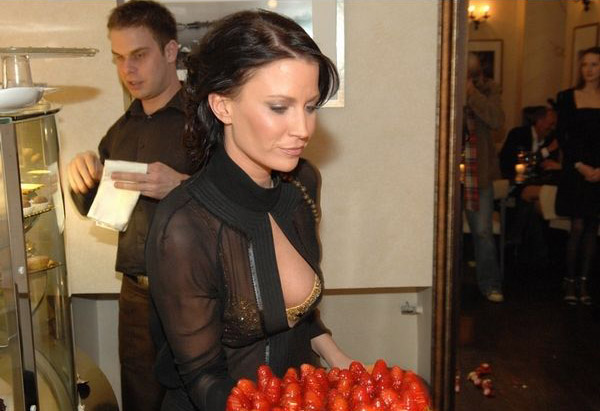 Габриэла Партишова голая. Фото - 25