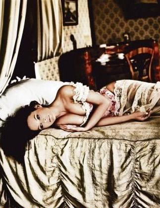 Йитка Чванчарова голая. Фото - 11