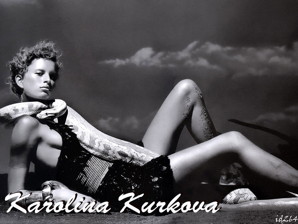 Каролина Куркова голая. Фото - 35