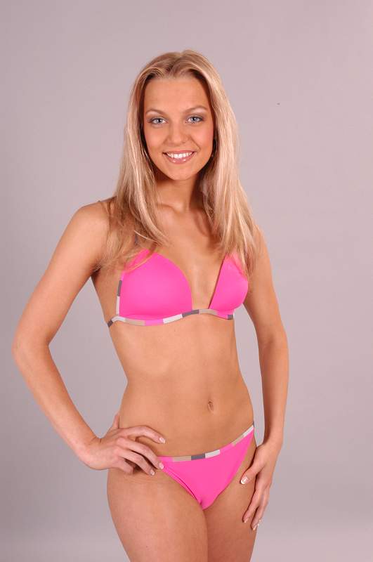 Никола Выкидалова голая. Фото - 3