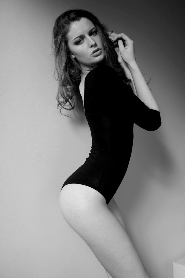 Тереза Хлебовска голая. Фото - 6