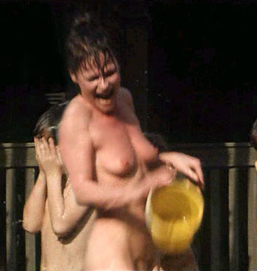 Ангелика Домрёзе голая. Фото - 4