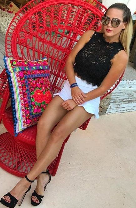 Ангелина Хегер голая. Фото - 1