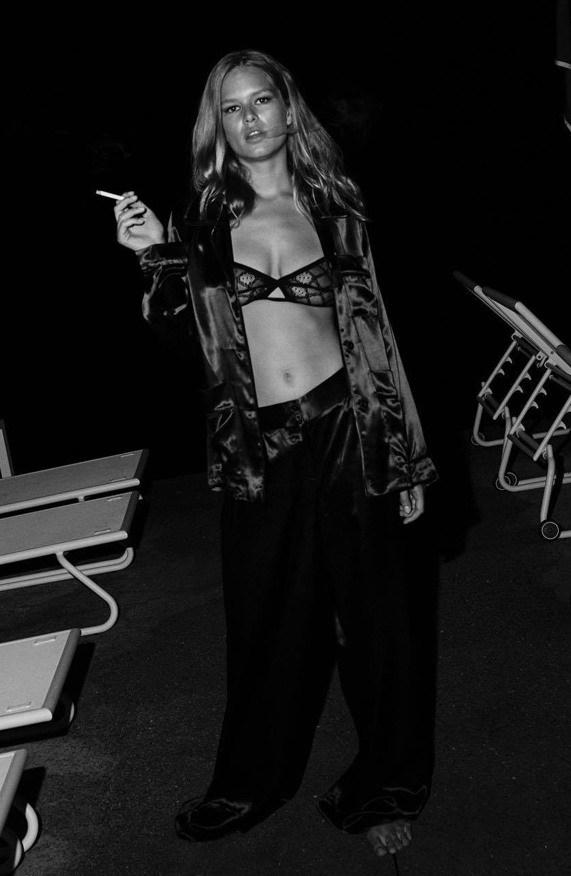 Анна Эверс голая. Фото - 48