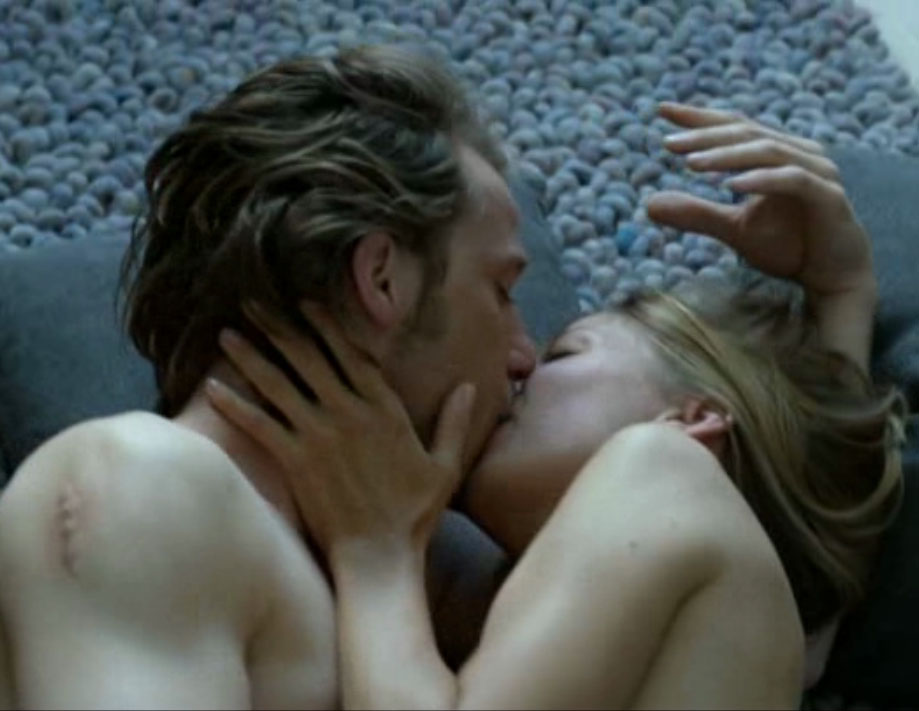 Анника Блендль голая. Фото - 11