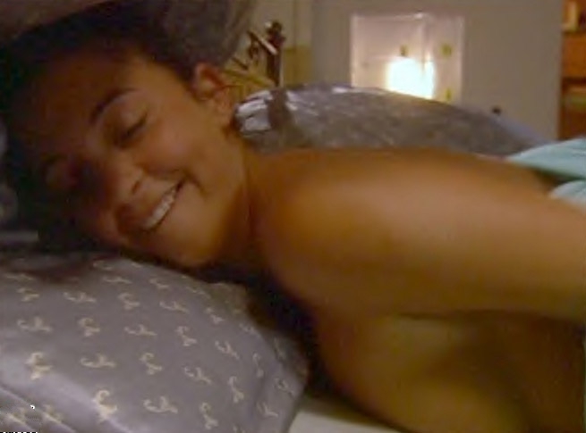 Арцу Бацман голая. Фото - 21