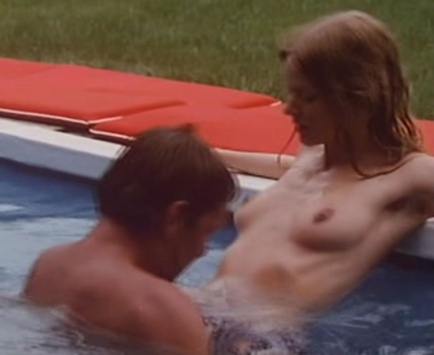 Клаудия Филерз голая. Фото - 44