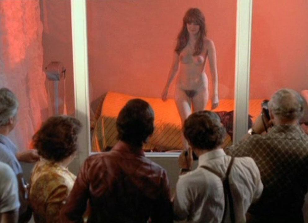 Клаудия Филерз голая. Фото - 46