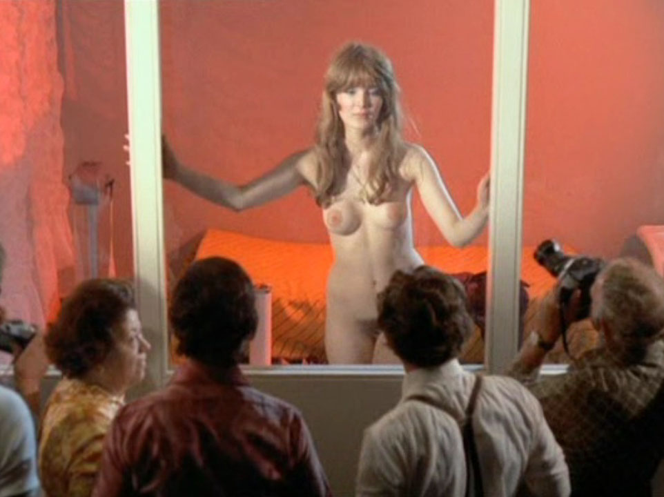 Клаудия Филерз голая. Фото - 63