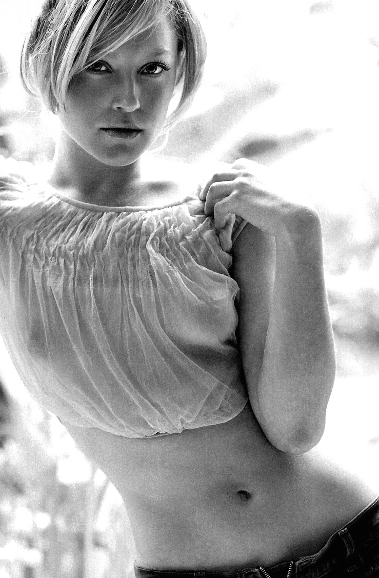 Элизабет Рём голая. Фото - 2