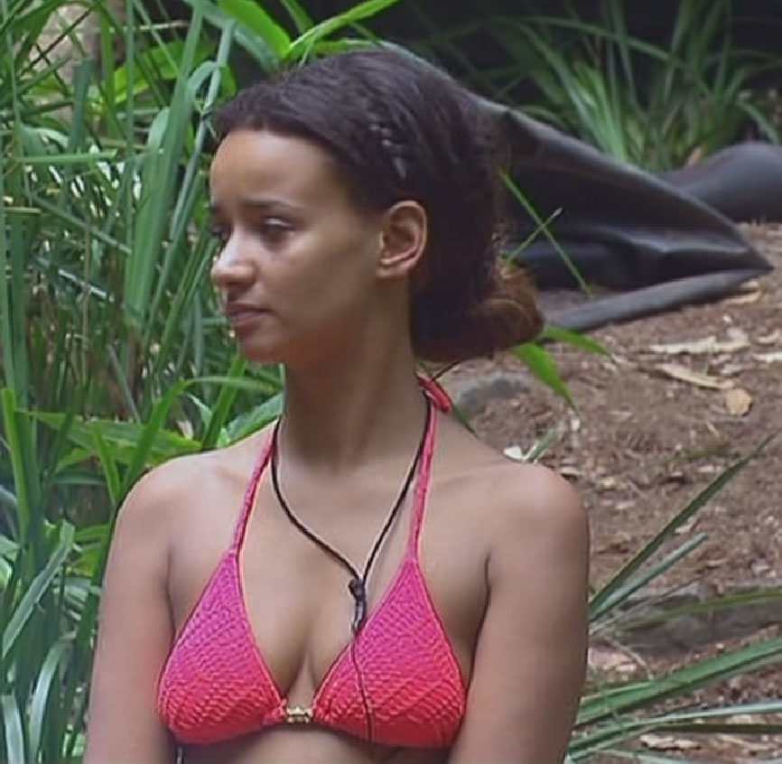 Габриэлла Де Алмейда Ринне голая. Фото - 49