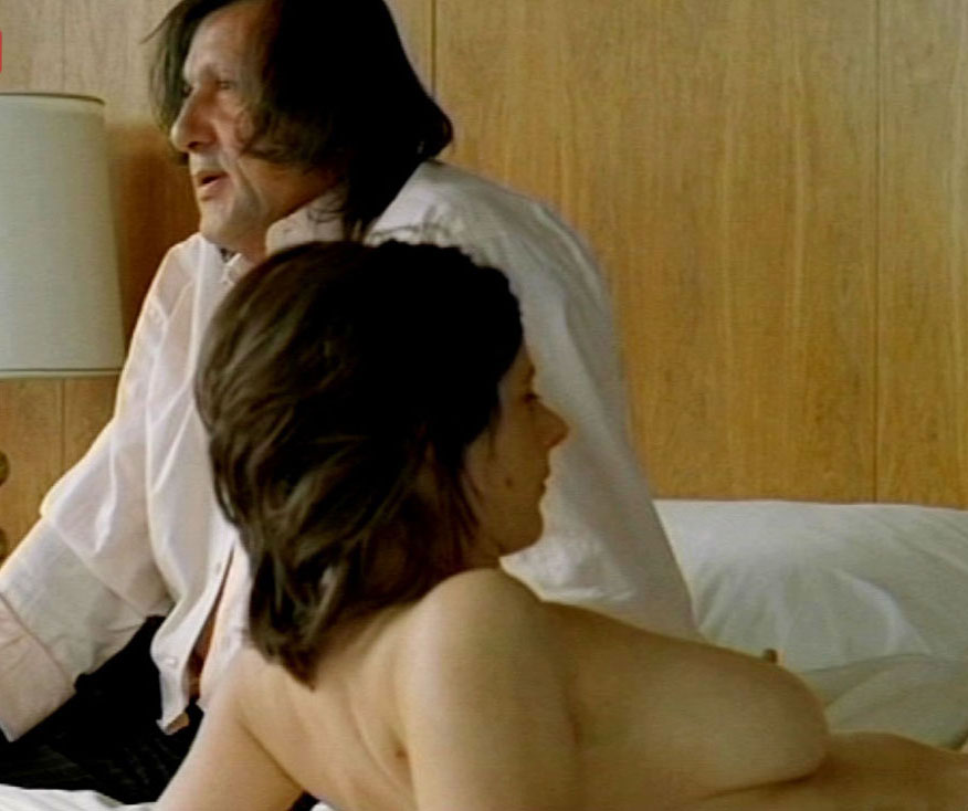 Изабель Менке голая. Фото - 5