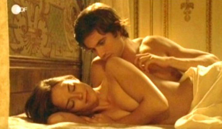 Янина Флигер голая. Фото - 8