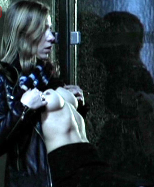 Юля Бёве голая. Фото - 30