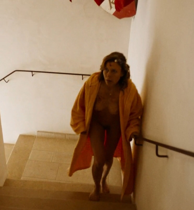 Юля Бёве голая. Фото - 4