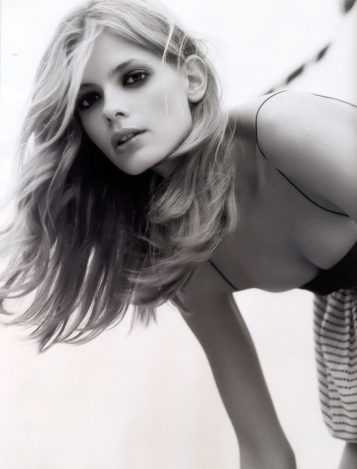 Джулия Стегнер голая. Фото - 7