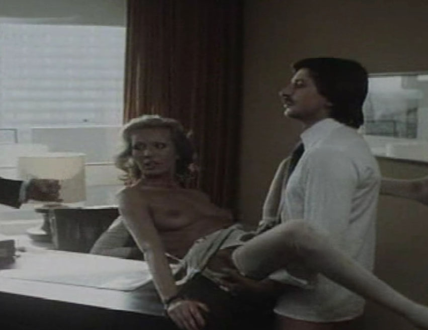 Карин Хофманн голая. Фото - 77