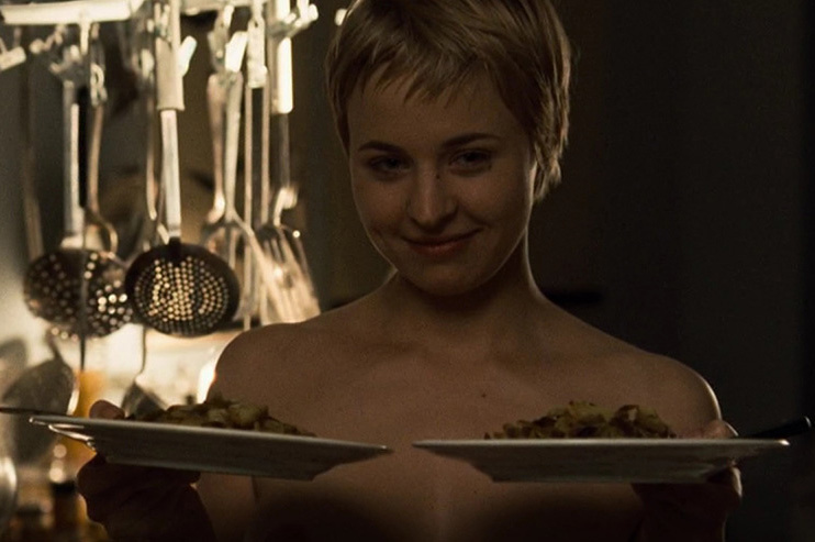 Катя Дановски голая. Фото - 1