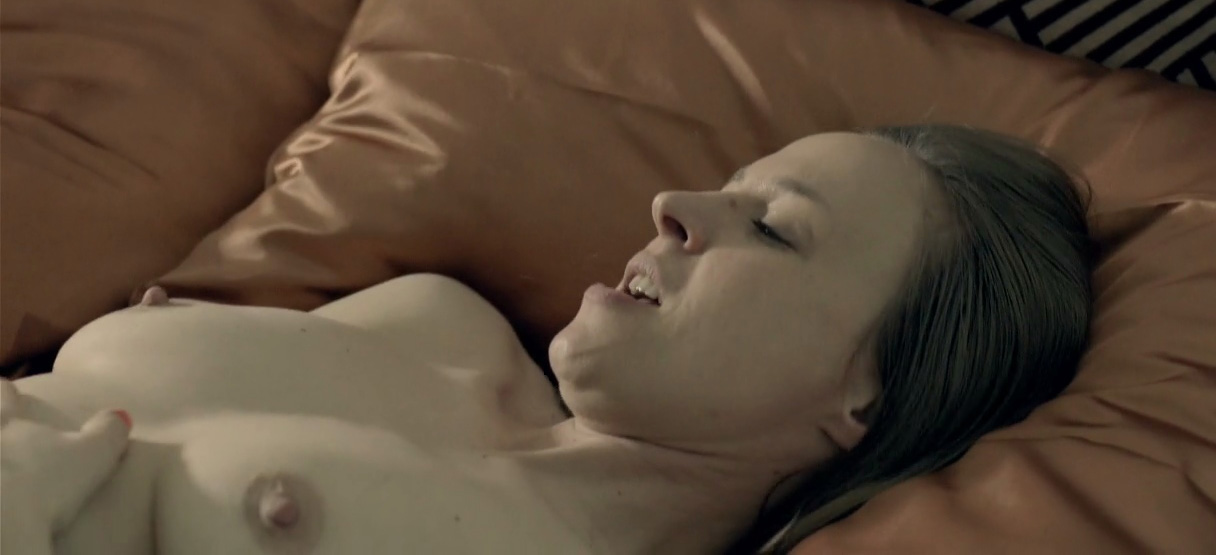 Катя Дановски голая. Фото - 5