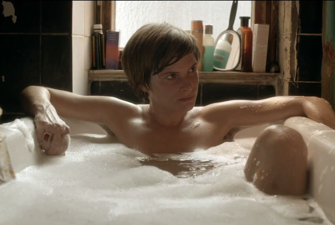 Лена Лауцемис голая. Фото - 8