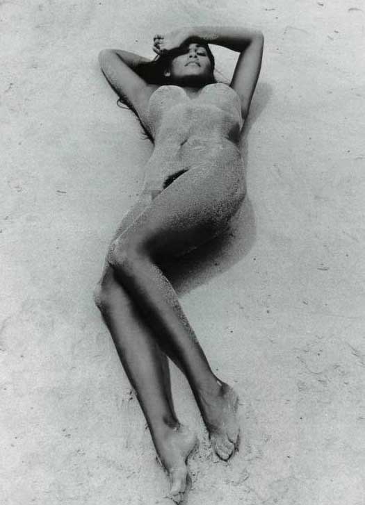 Мандала Тайде голая. Фото - 11