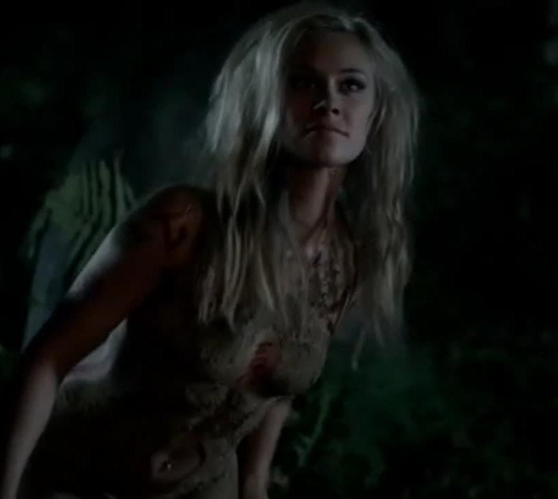 Сина Ткоч голая. Фото - 6