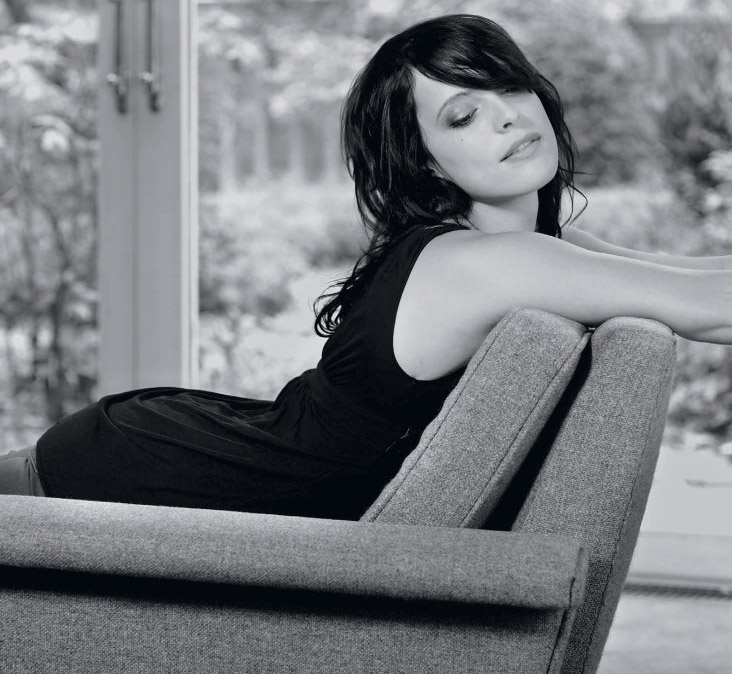 Штефани Клосс голая. Фото - 2