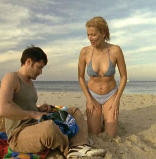 Урсула Карвен голая. Фото - 14