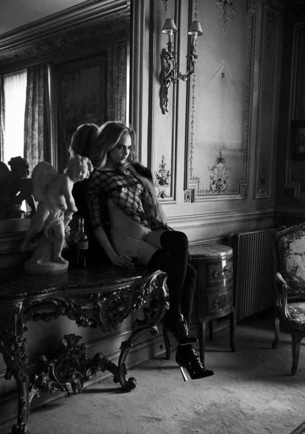 Кара Делевинь голая. Фото - 2