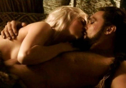 Эмилия Кларк голая. Фото - 4