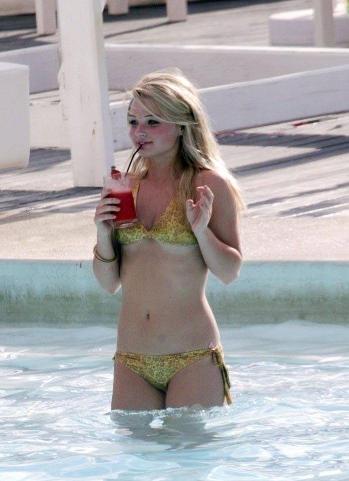 Эмма Ригби голая. Фото - 2