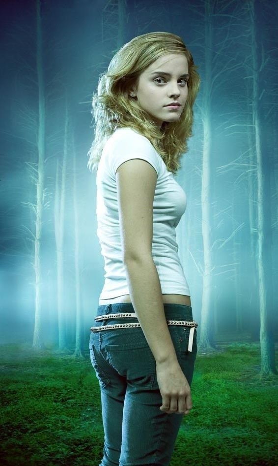 Эмма Уотсон голая. Фото - 2