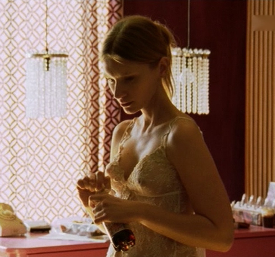 Агата Бузек голая. Фото - 19