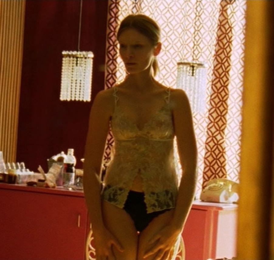 Агата Бузек голая. Фото - 2