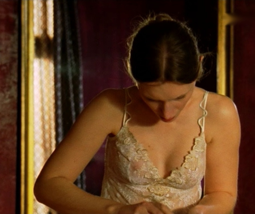 Агата Бузек голая. Фото - 4