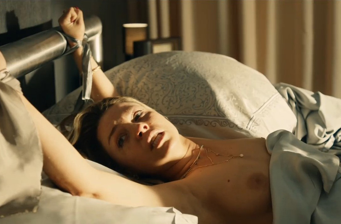 Каролина Лодыга голая. Фото - 10