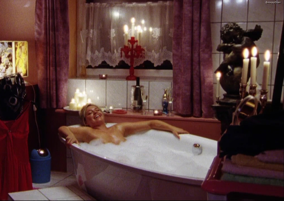 Каролина Лодыга голая. Фото - 17