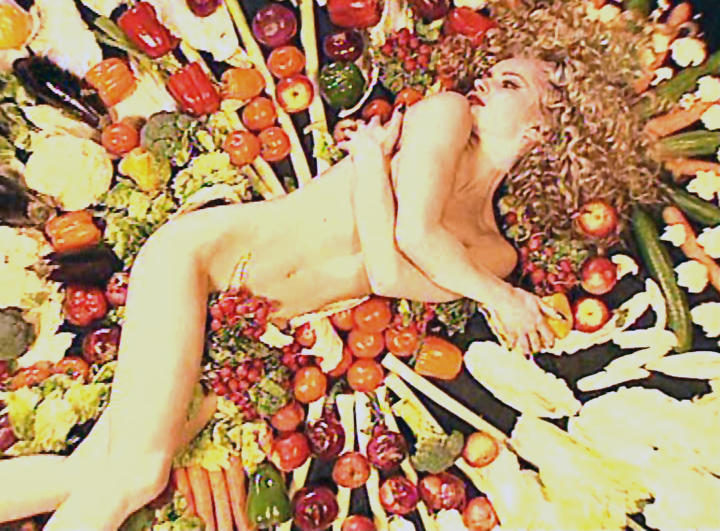 Магдалена Целецка голая. Фото - 15