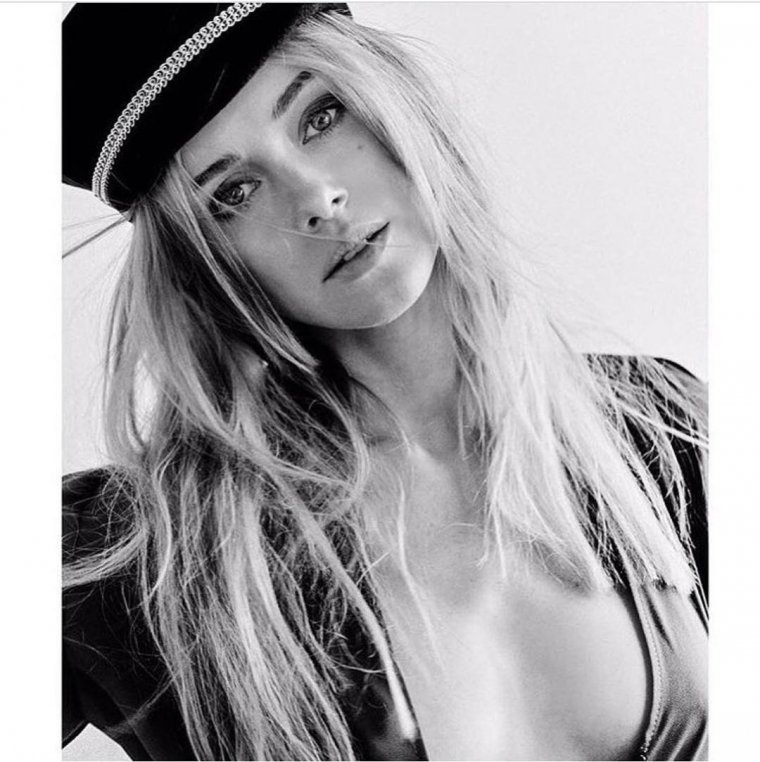  голая. Фото - 16