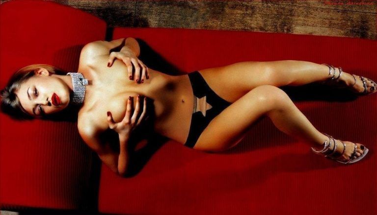  голая. Фото - 10